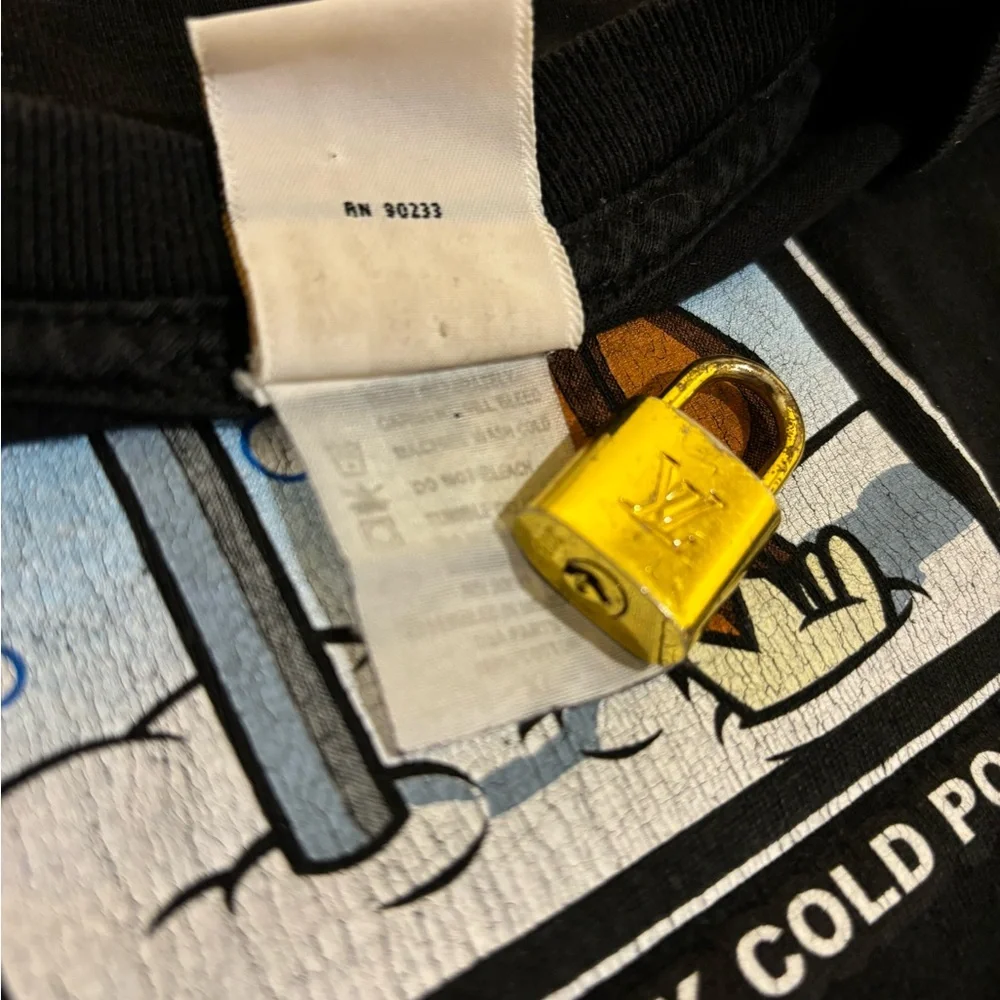 Vintage Y2K Novelty T-Shirt - Picture 4 of 4